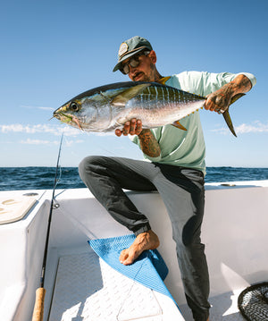 Fly fishing for tuna in Magdalena Bay Baja California Sur, during a hosted fly fishing trip with The Fish Ranch 