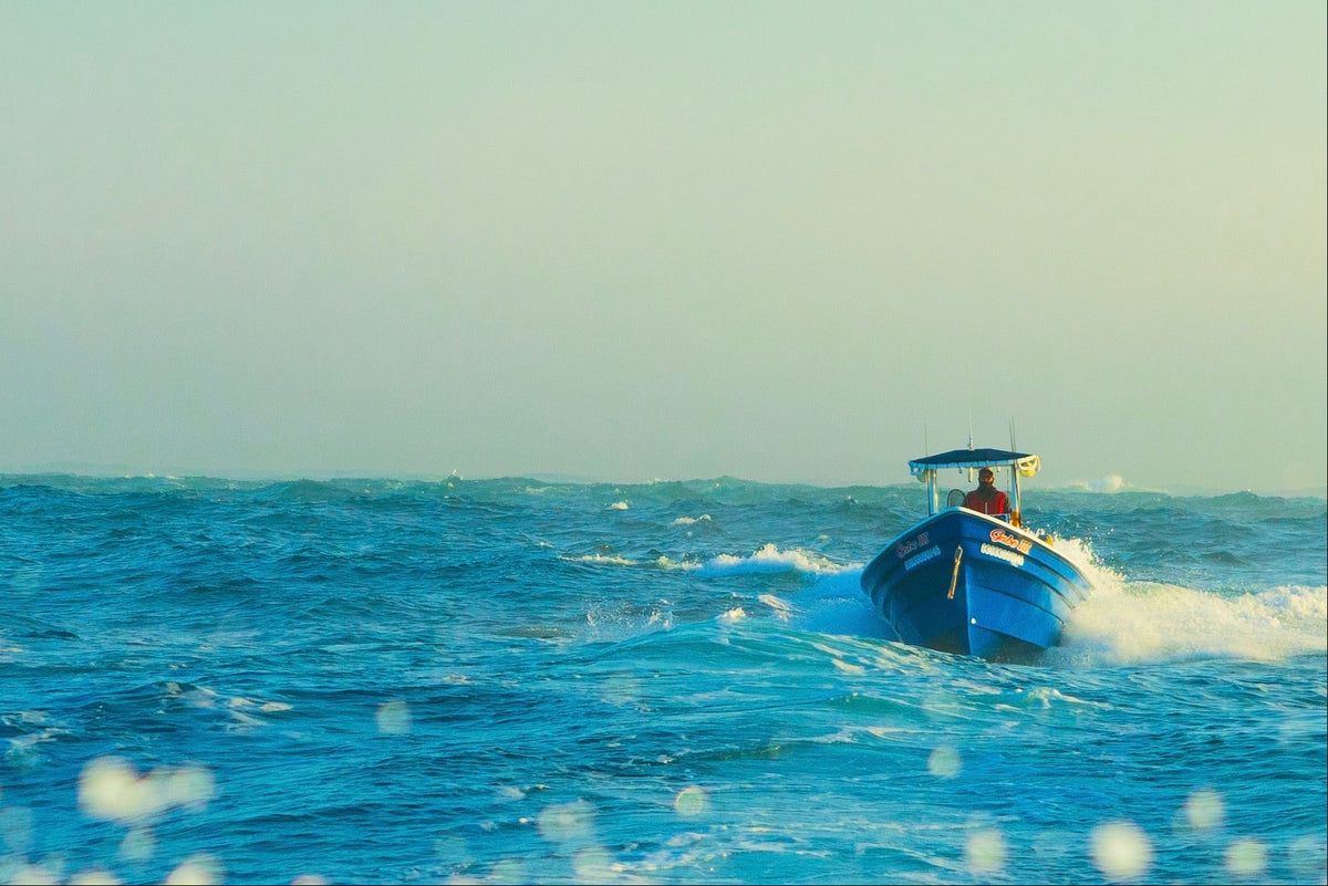 mag-bay-flyfishing-outfitter-boats